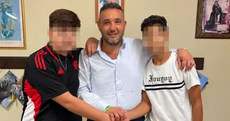Terzigno, pace tra i due 14enni dopo la lite: stretta di mano davanti al sindaco