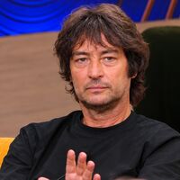 GF Vip, pugno duro contro Simone Annicchiarico: squalificato dopo la bestemmia