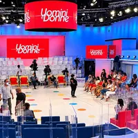 Anticipazioni Uomini e Donne: Gemma spiazzata da un cavaliere, lite nel Trono Over, tensioni e lacrime nel Classico