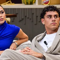 Piera Meloni, dubbi sul fidanzato al GF Vip: nella notte si lascia andare con Alessandro Roncaccia