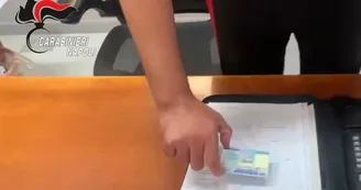 Acerra, carte d'identità elettroniche senza microchip: tre casi scoperti in pochi giorni