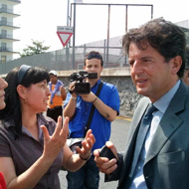 Ponte di via Sepolcri, cittadini esasperati: «Vogliamo fatti, non chiacchiere»