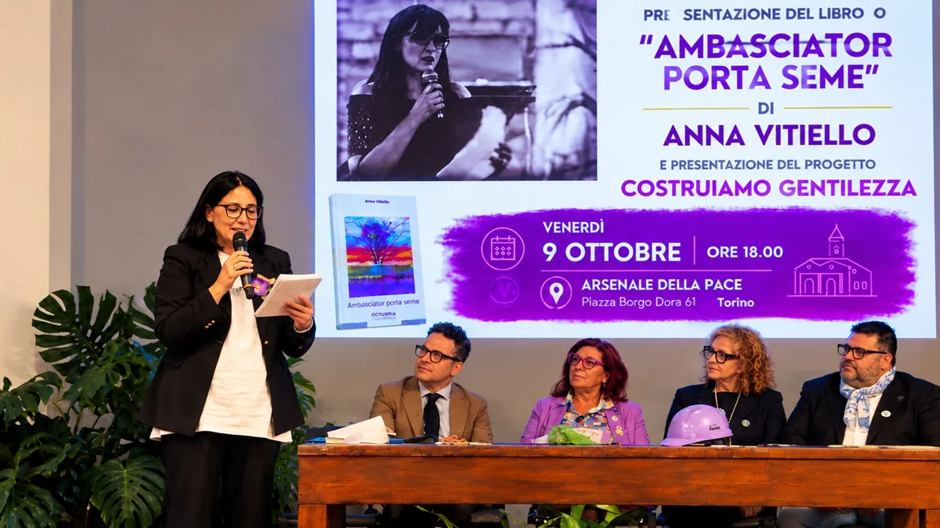 Da Torre Annunziata a Torino, Anna Vitiello presenta il suo libro sulla gentilezza