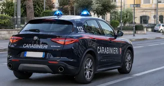 Cimitero di Poggiomarino, 58enne di Scafati cade da una scala: è in pericolo di vita