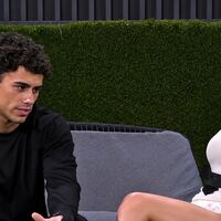 GF Vip, Piera Meloni dopo la rottura con Gian Marco: Roncaccia resta distante, ma arriva un bacio