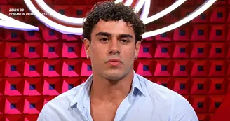 GF Vip, Alessandro Roncaccia nella bufera: esplode la polemica dopo una frase sui calabresi