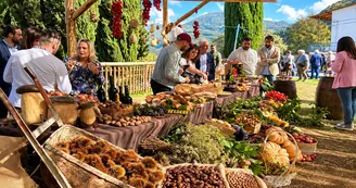 Pimonte, torna la Festa della Castagna: due domeniche tra sapori, musica e natura