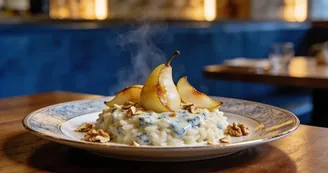 Risotto alle pere, gorgonzola e noci, cremoso e irresistibile