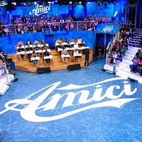 Amici 26, anticipazioni seconda puntata: prime gare di canto e ballo, una eliminazione e una sfida vinta