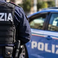 Napoli, sorpreso a vendere droga: arrestato 28enne