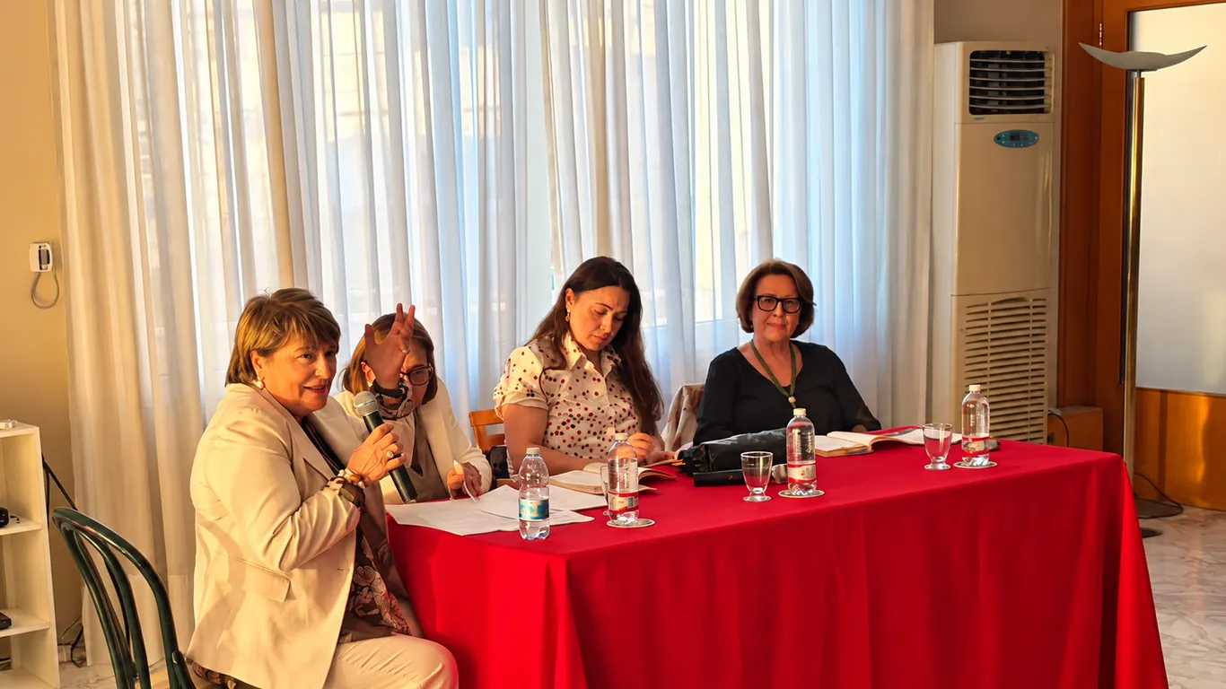 Torre del Greco, successo per la presentazione del libro Carmela al Circolo Nautico