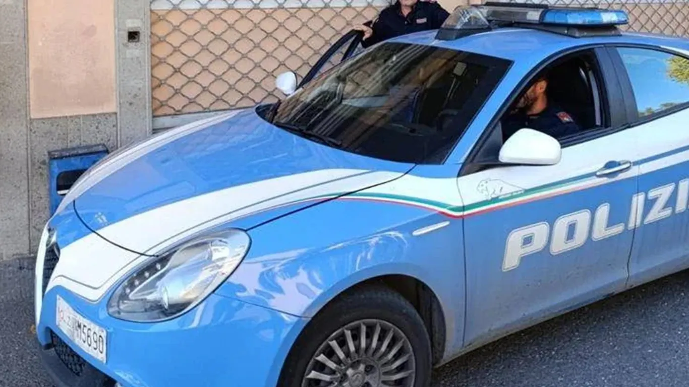 Marito e moglie decapitati in casa nel Modenese, fermato il figlio della donna