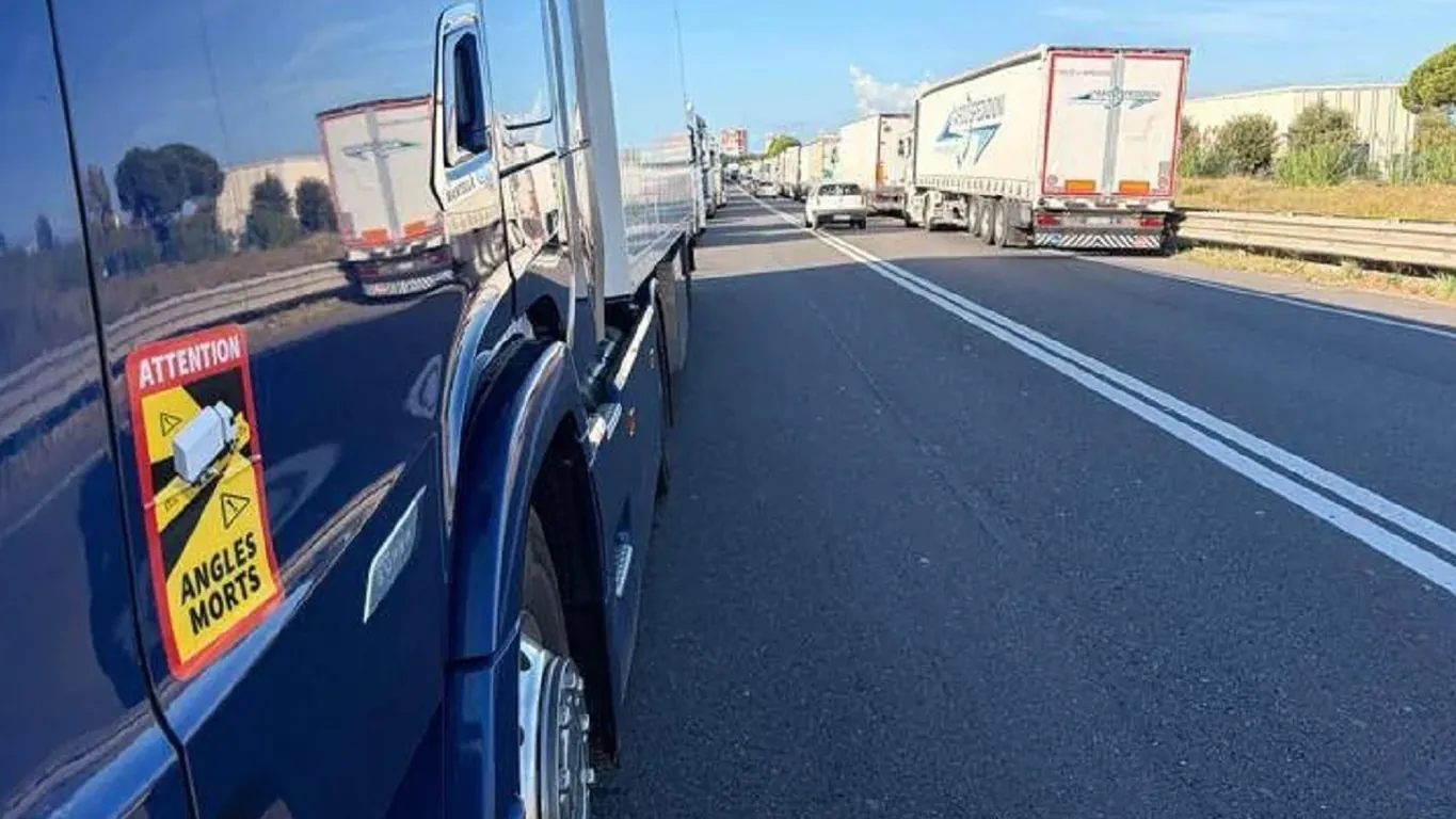 Caro carburanti, al via lo sciopero degli autotrasportatori nel Sud Italia
