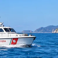 Massa Lubrense, presunti abusi edilizi in un complesso turistico: scatta il sequestro