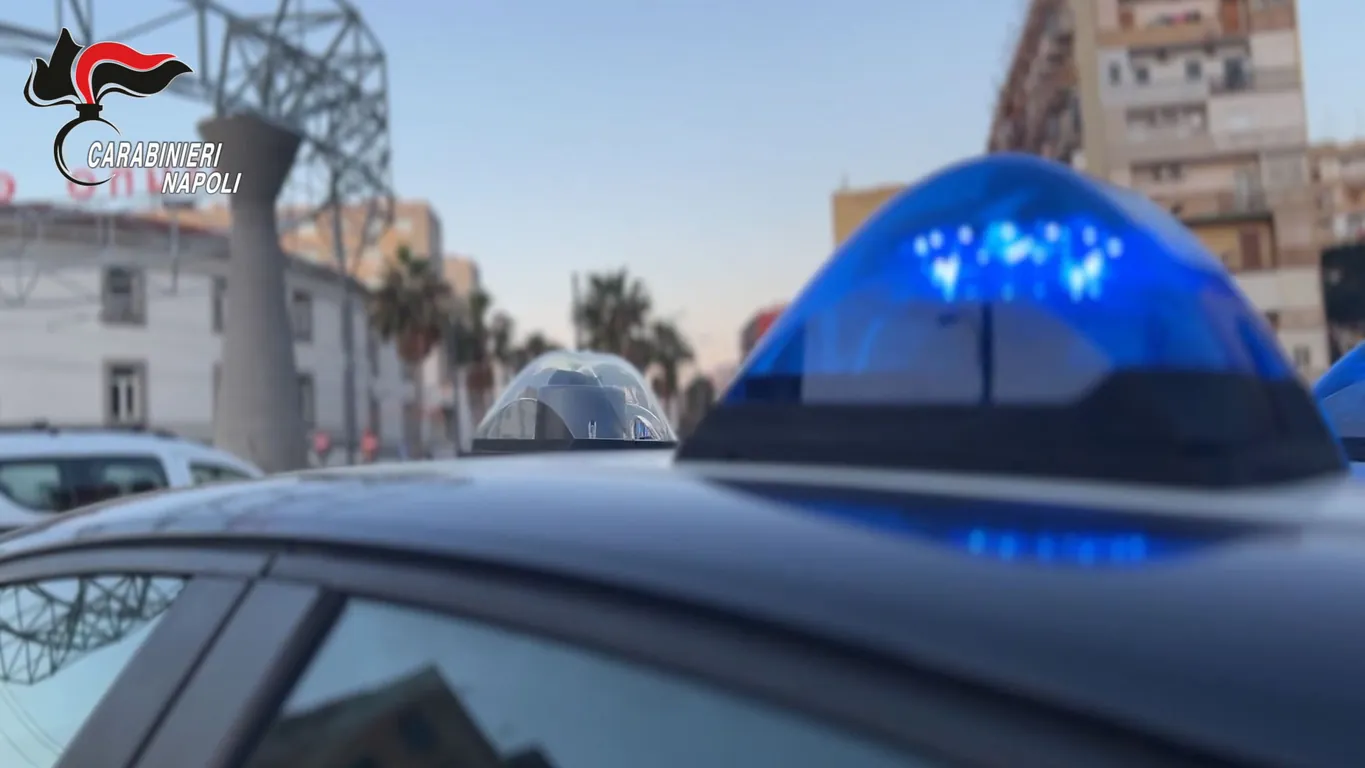 Napoli, cinque lavoratori in nero in una nota cornetteria: attività sospesa e oltre 27mila euro di sanzioni