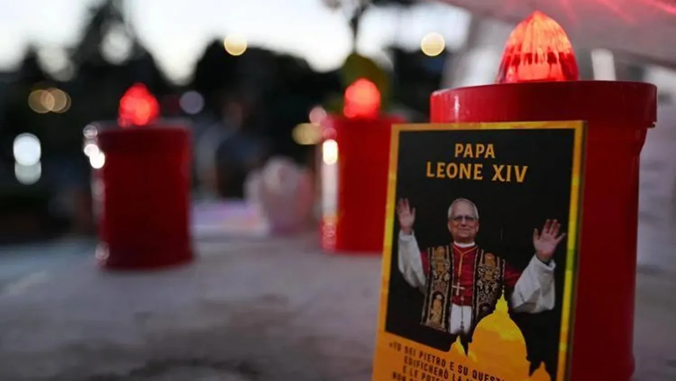 Papa Leone sarà dimesso oggi dal Gemelli, domani l'Angelus dall'appartamento pontificio