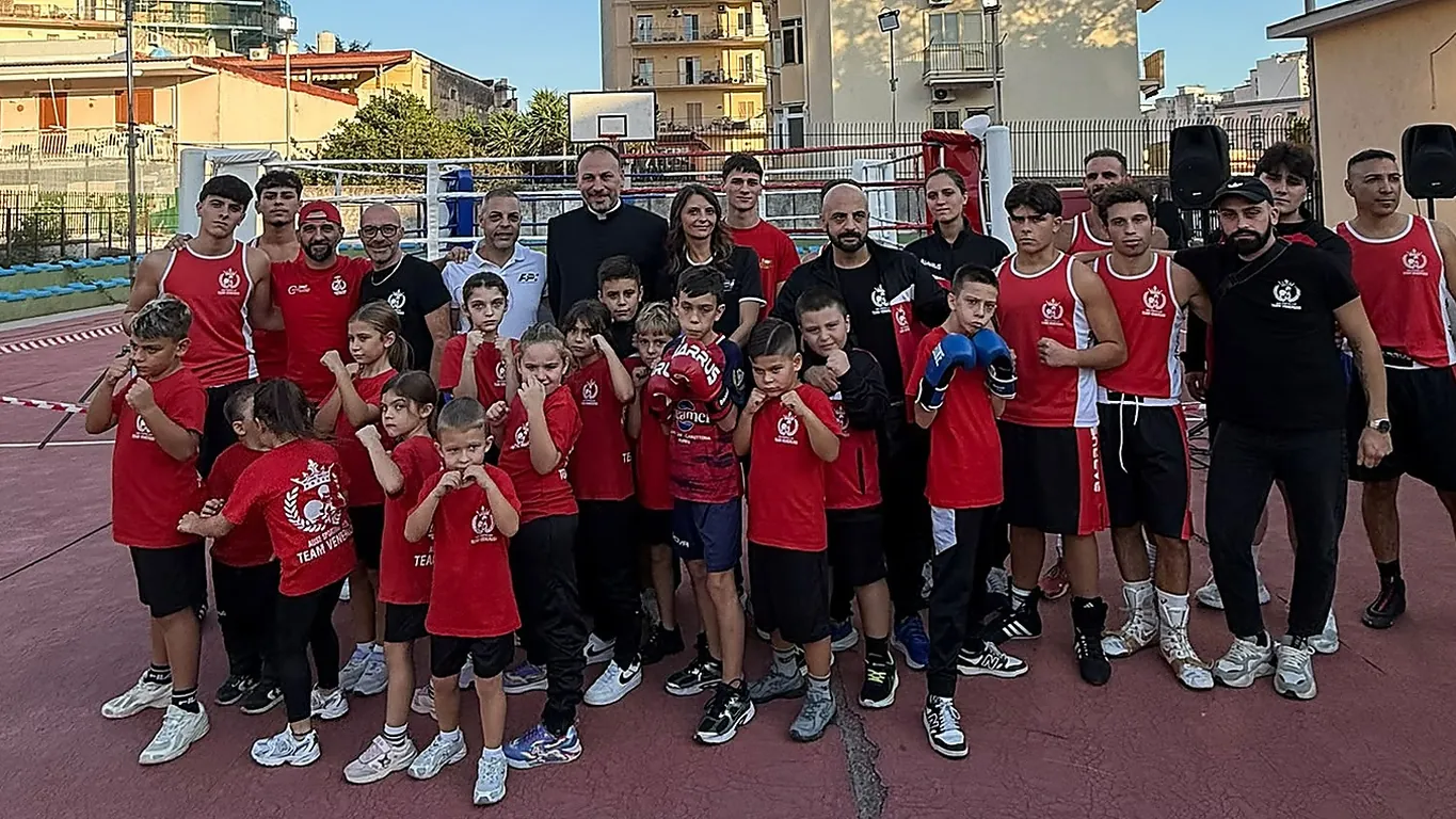 Torre Annunziata, iniziative per la festa del 22 Ottobre: l'AUSE inaugura il XII trofeo di boxe