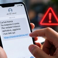 Truffe via SMS, attenzione ai falsi messaggi di banche e corrieri