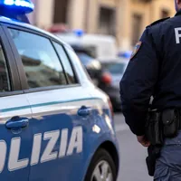 Napoli, denunciato 44enne: era in possesso di un documento falso