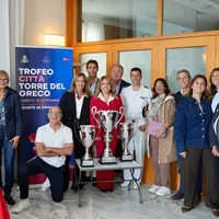 Trofeo città Torre del Greco: scuole e società sportive protagoniste in mare