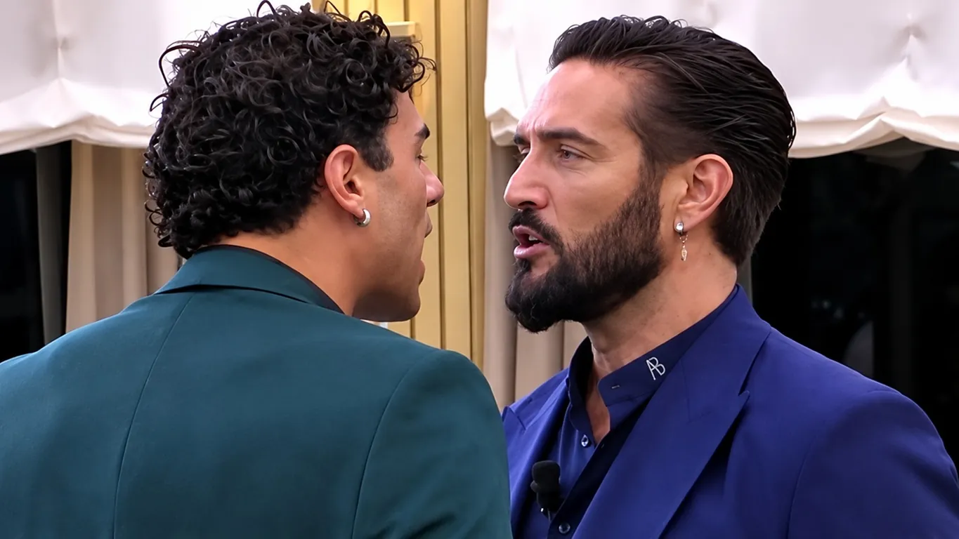 GF Vip, lite tra Alex Belli e Alessandro Roncaccia: «Era tutto organizzato». Spunta il retroscena