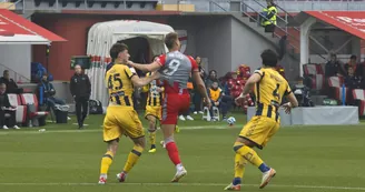 Juve Stabia, colpo esterno a Cremona: Bellich firma la vittoria delle Vespe (0-1)