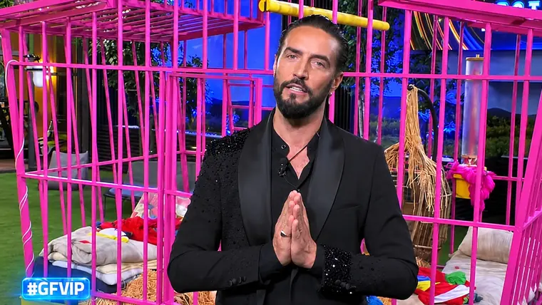 GF Vip, puntata del 26 ottobre: Alex Belli contro tutti e Valeria Marini a rischio eliminazione