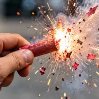 Ischia, petardo gli esplode tra le mani: ferito 14enne