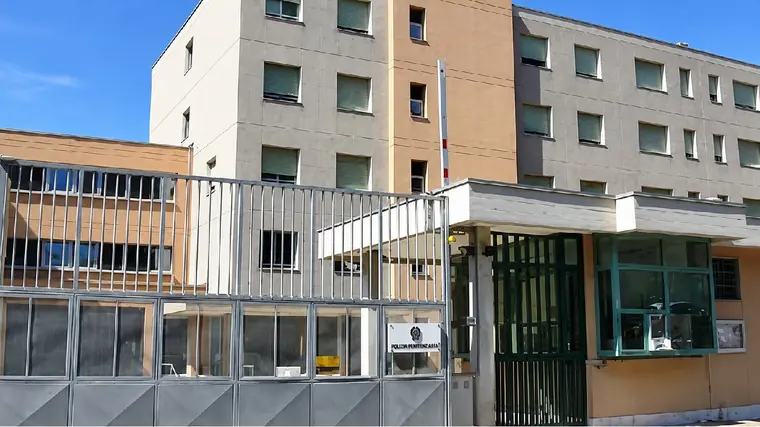 Caivano, evade dal penitenziario di Carinola: arrestato 22enne