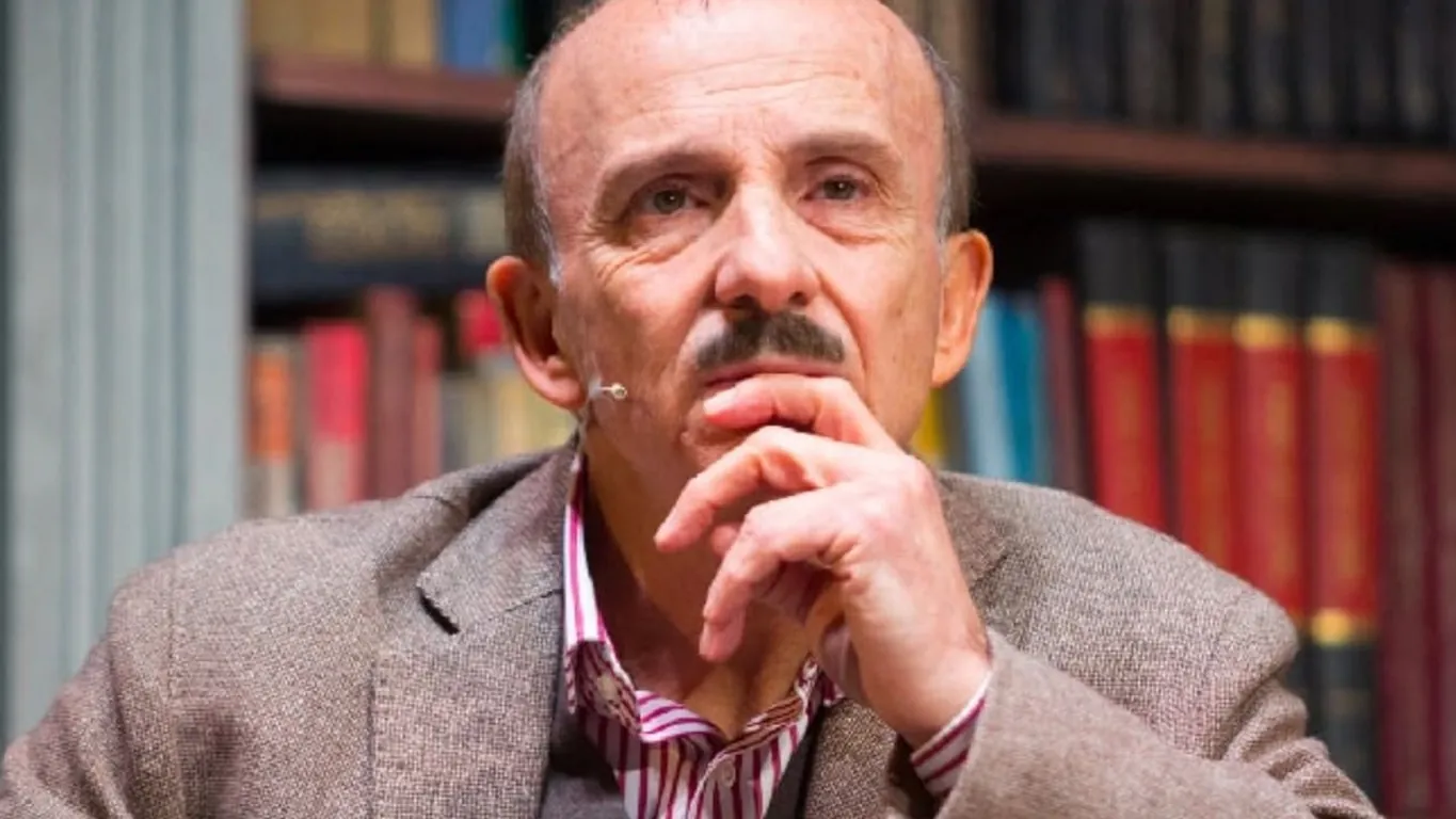 Carlo Buccirosso e il teatro dell'umana fragilità: la commedia dell'arte della vita