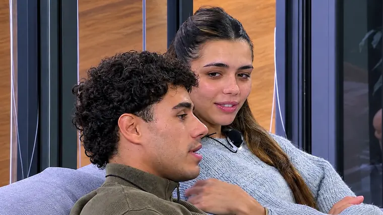 GF Vip, Alessandro Roncaccia e Piera Meloni nel mirino delle ex di Italia Shore: «Ha ragione Alex Belli»