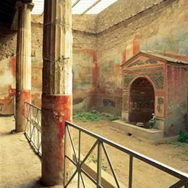 Pompei. Il restauro degli affreschi di Casa della Fontana Piccola 