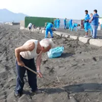 Torresi nel Mondo: pulita la spiaggia di Rovigliano