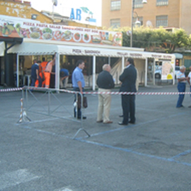 Pompei. Abbattuta veranda abusiva di un bar