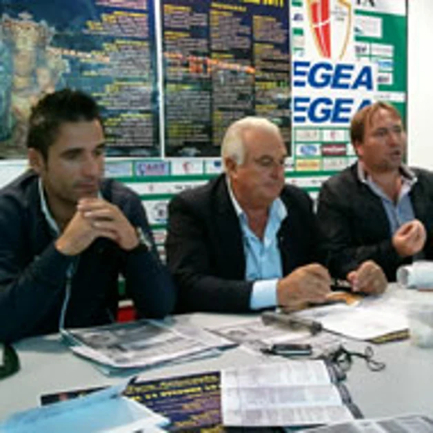 Festa del 22 Ottobre, saltano i concerti di Povia e Meneguzzi