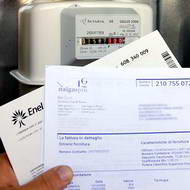 Tariffe: Autorità: da aprile luce +4,1%, gas +4,2%