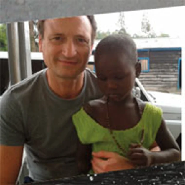 Salvatore Cimmino, progetto di solidarietà per i bambini del Congo