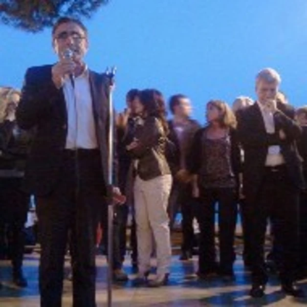 Nichi Vendola infiamma gli elettori del centrosinistra. Gagliardi: Noi coerenti