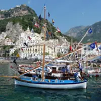 Regata storica di Amalfi, vince il gozzo "Santa Rosa"