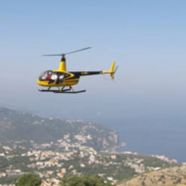 Vico Equense. Un elicottero per monitorare il territorio