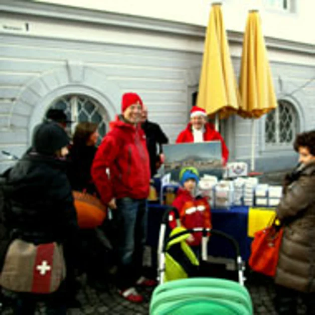 Beneficenza, Oscar Guidone vende la pasta Setaro per i bambini tedeschi