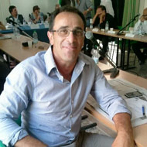 Via Settetermini allagata, i vigili del fuoco soccorrono un´autista bloccata