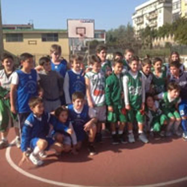 Piove acqua dal soffitto, sospesa partita di basket tra CBTA e Barra