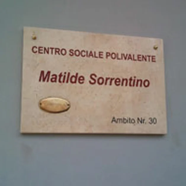 Piazza "Luigi Cafiero" e centro "Matilde Sorrentino": festa al Penniniello