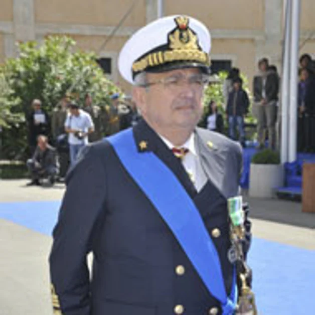 L´Ammiraglio torrese Felicio Angrisano è il nuovo Comandante delle Capitanerie 