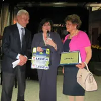 Pompei. La Legea dona defibrillatore alla scuola "della Corte"