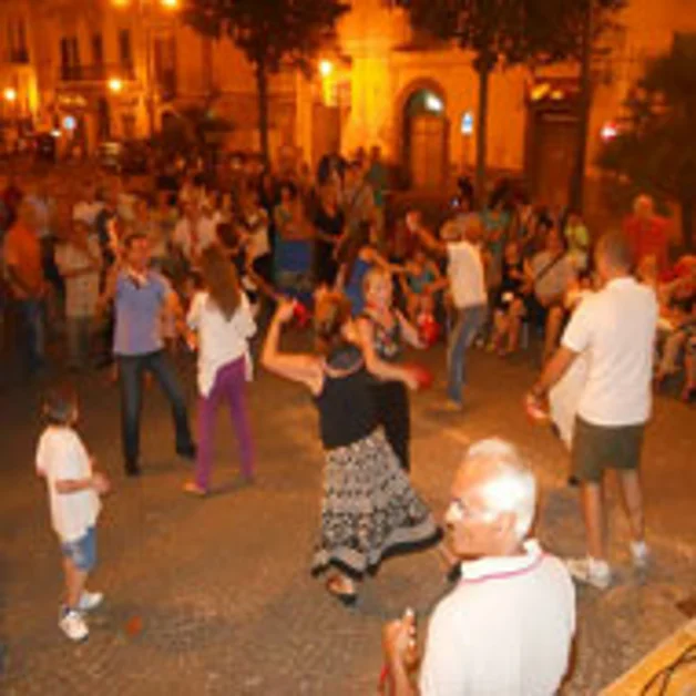 La comunità di piazza Cesàro celebra Santa Teresa