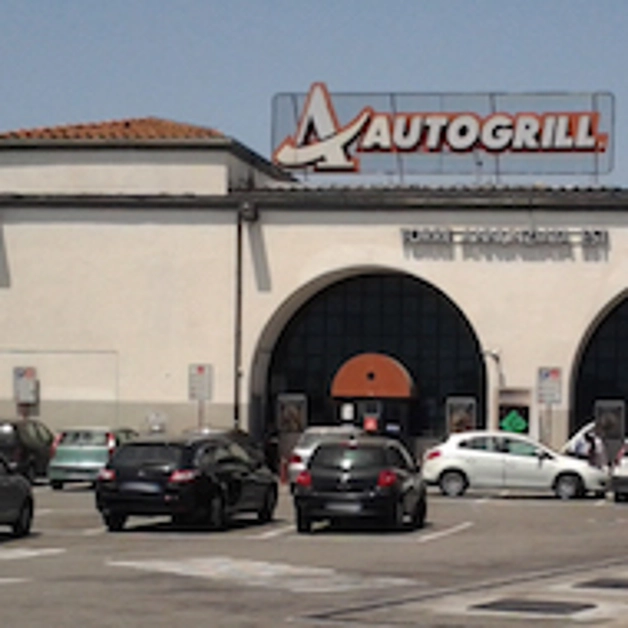 Chiude l´Autogrill di Torre Annunziata est