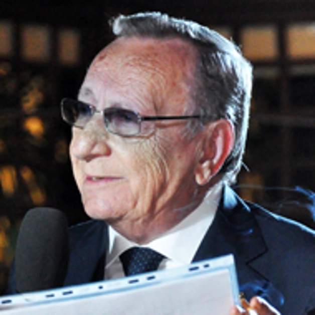 Alta onorificenza per l´imprenditore torrese Franco Spera