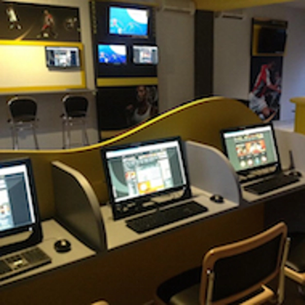 Torre Annunziata, tra "gratta e vinci" e "scommesse" è una grande sala giochi